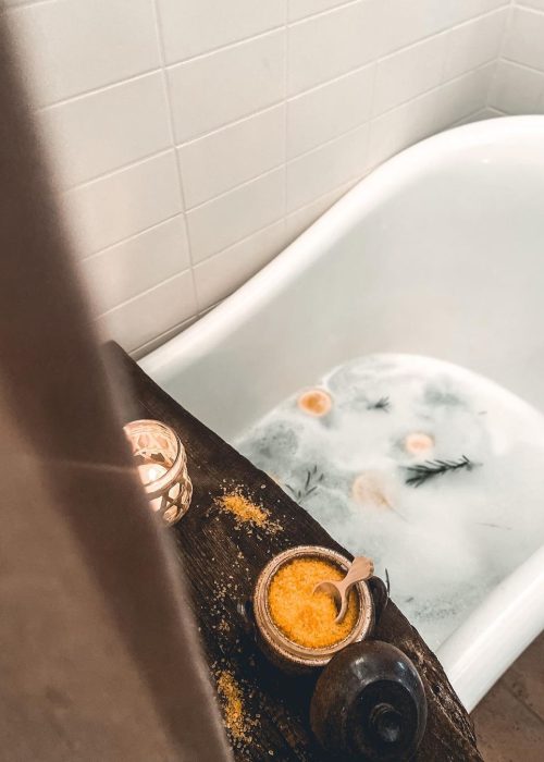 Crafting Luxurious Bathroom